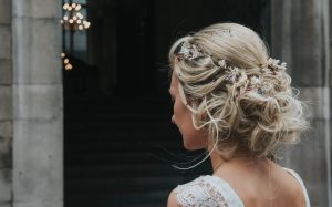 How to choose a bridal hair stylist and what you should ask