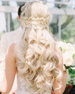 37 Pretty Wedding Hairstyles for Brides with Long Hair | Martha