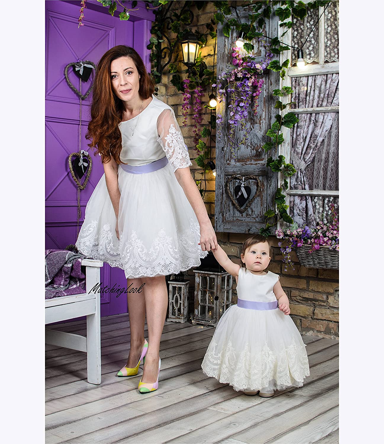 Mom and Daughter Matching Outfits Reflect Motherhood and Femininity